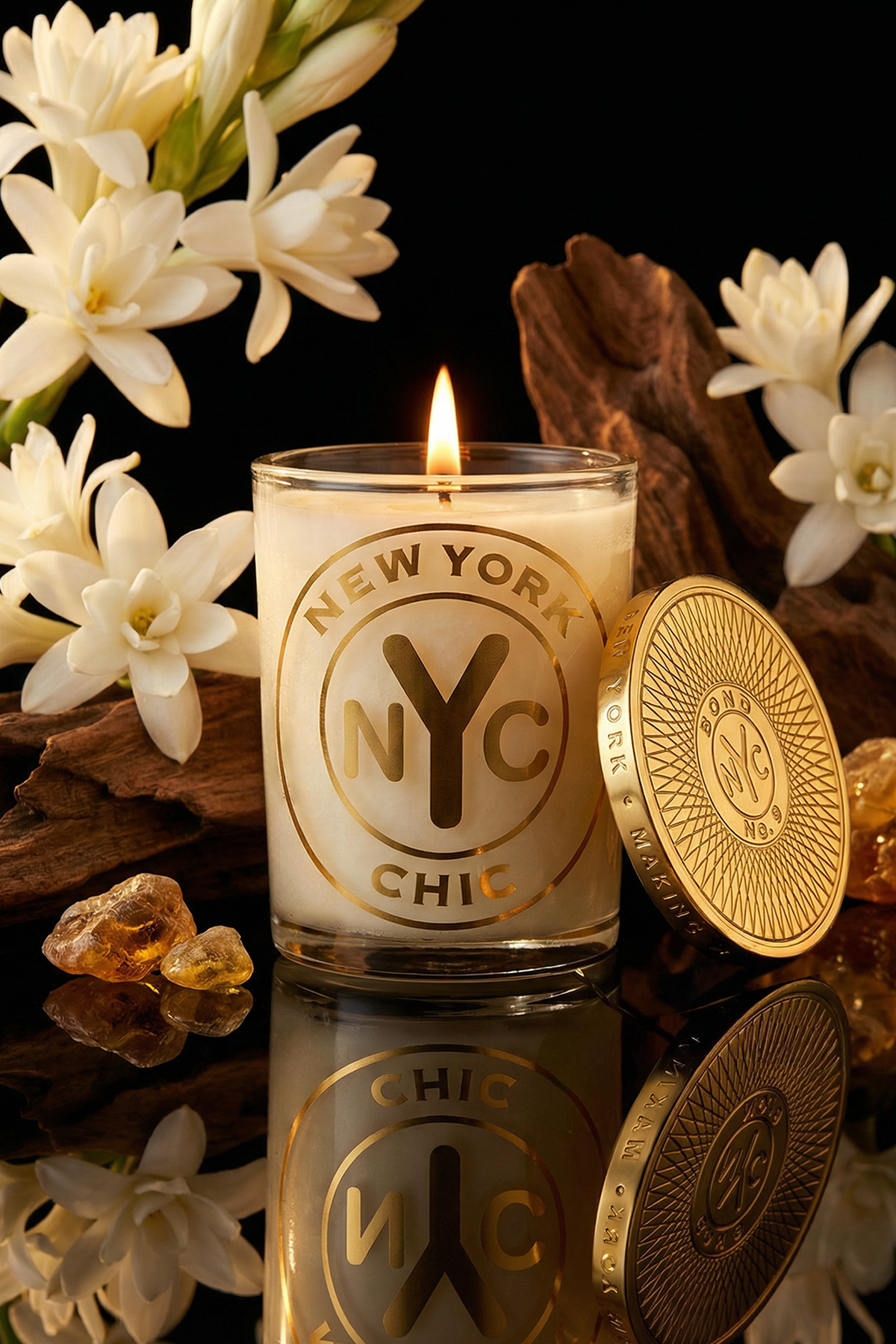 BOND NO. 9 NEW YORK CHIC SCENTED CANDLE