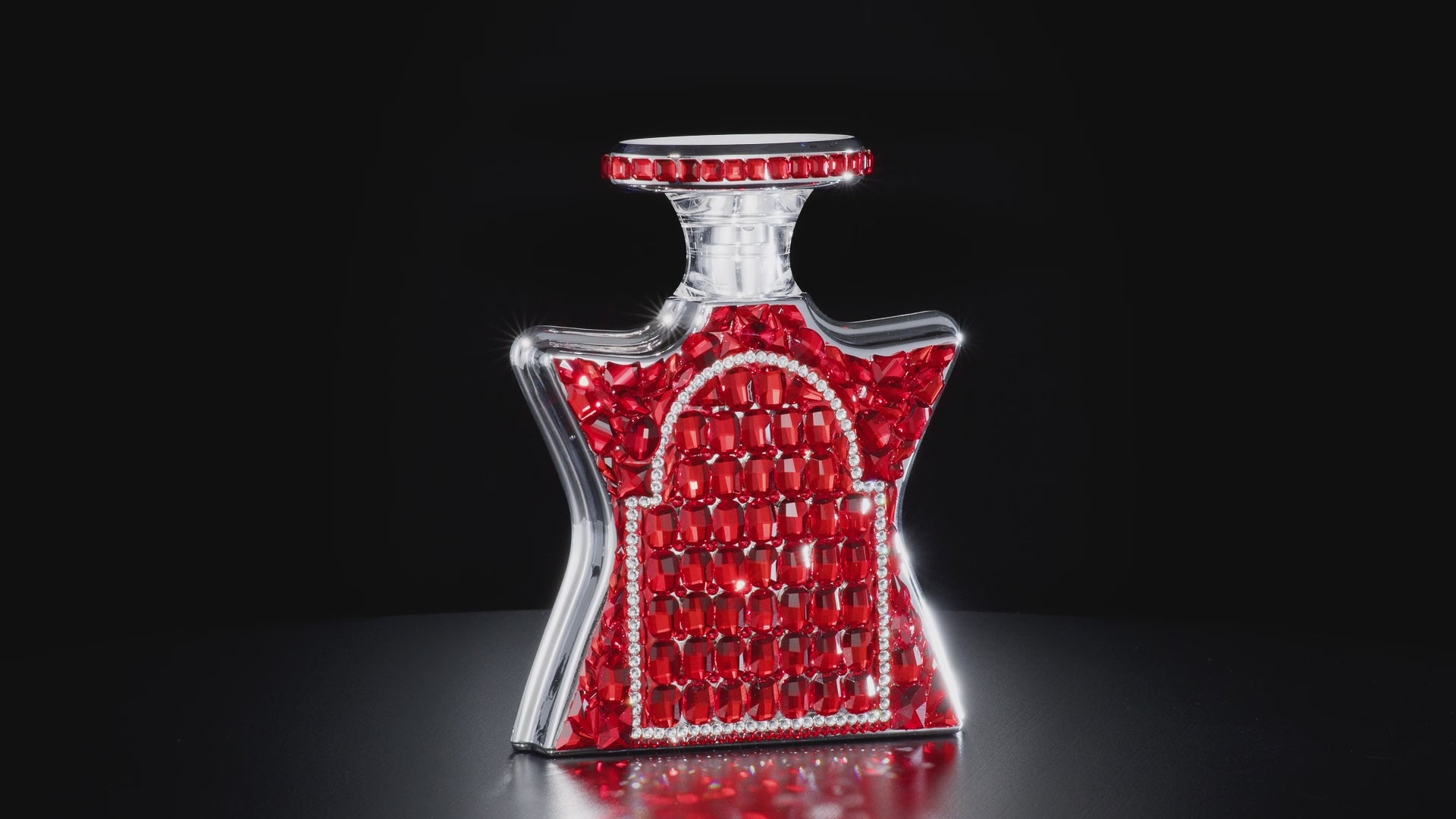 Shop Dubai Diamond Collection in Ruby | Bond No. 9 New York.